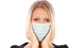 Influenzavirus A spredes lige som de andre typer af influenza gennem viruspartikler du indånder eller hvis du får virus på dine hænder og derefter rører ved næse, øjne eller mund. Influenzavirus A betragtes som den farligste influenza.
