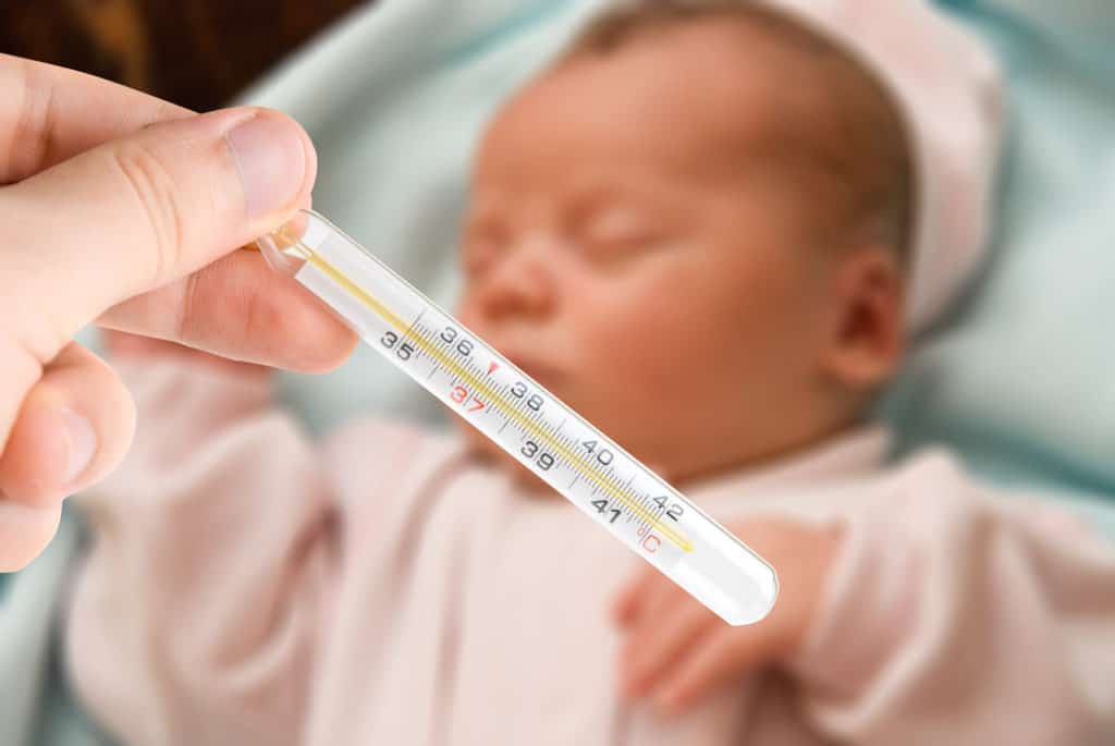 Tredages-feber, erythema subitum eller roseola infantum er en af de mest klassiske børnesygdomme. Se symptomer på Tredages-feber her.