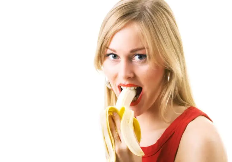 Hvor mange bananer må man spise om dagen, og kan blive tyk af at spise for mange af dem? Der florerer mange myter om bananer, men heldigvis gælder der samme som med så meget andet: Spis med måde, for så er bananerne faktisk meget sunde.